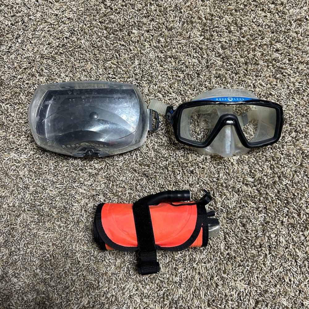 Aqualung Dive mask and Zeagle SMB